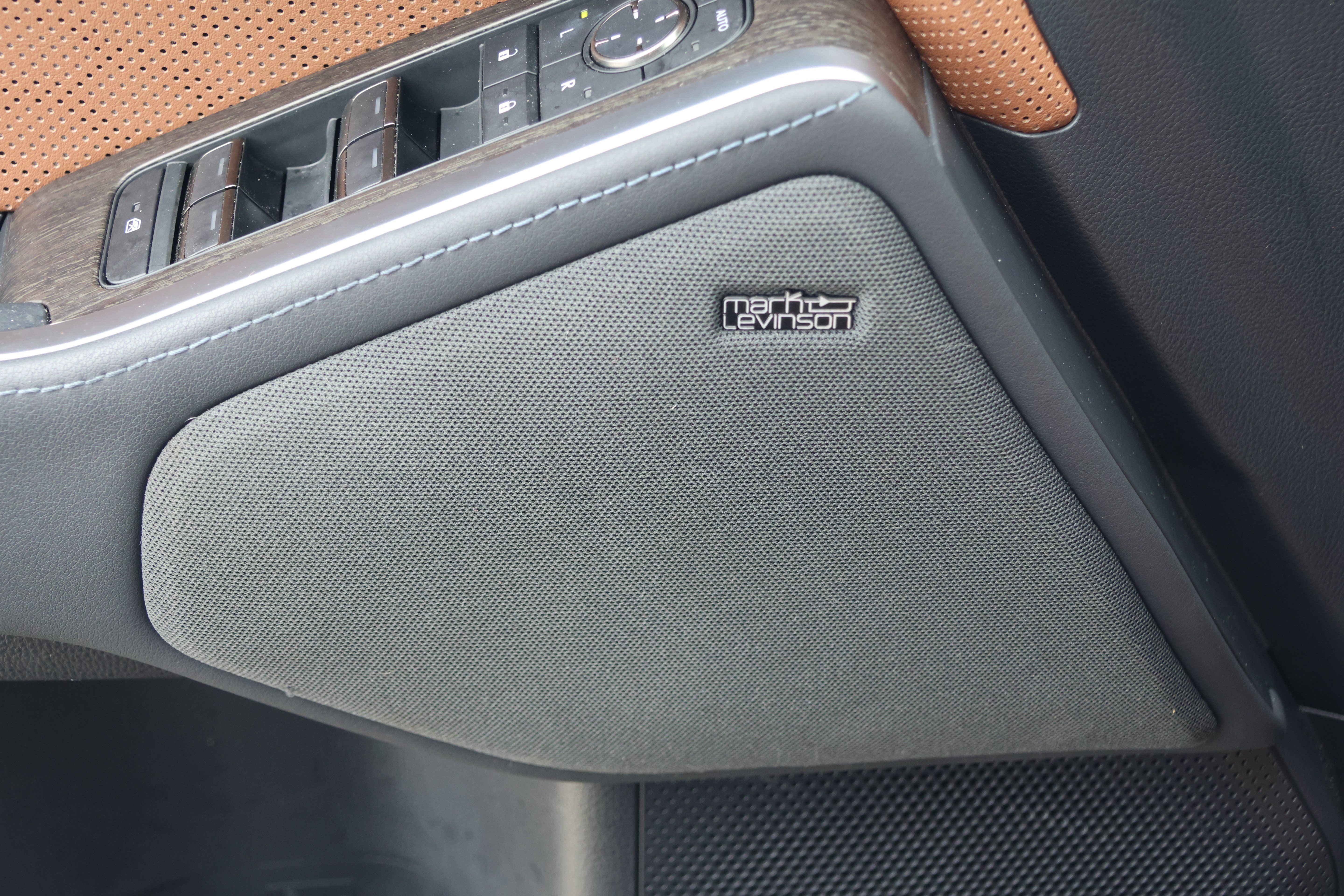 Used 2025 Lexus GX 550 w/ Accessory Package (Z1) AWD/4WD image 13