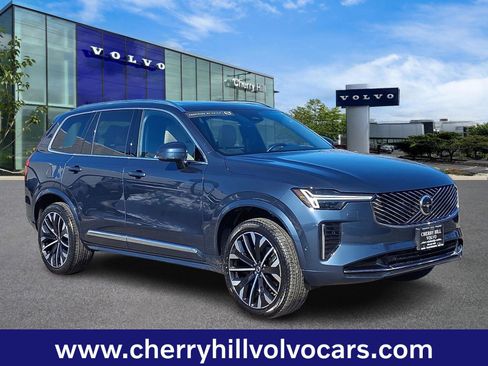 Certified 2025 Volvo XC90 B5 Plus image 1