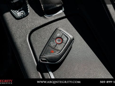 Used 2021 Chevrolet Corvette Stingray Coupe w/ 1LT RWD image 36