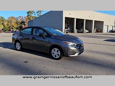 Used 2025 Nissan Versa S w/ Trunk Package image 36