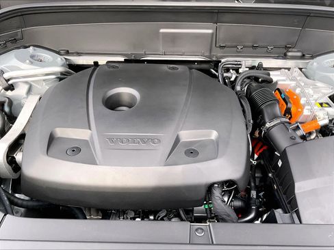 New 2026 Volvo XC90 T8 Ultra w/ Protection Package Premier image 13