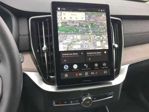 Certified 2026 Volvo XC90 B6 Plus w/ Protection Package Premier image 28