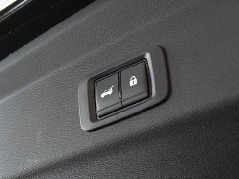 Used 2025 Mitsubishi Outlander SEL AWD/4WD image 19