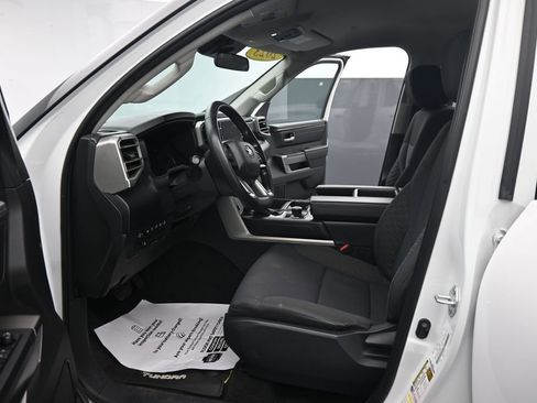 Used 2023 Toyota Tundra SR5 w/ SR5 Convenience Package AWD/4WD image 17