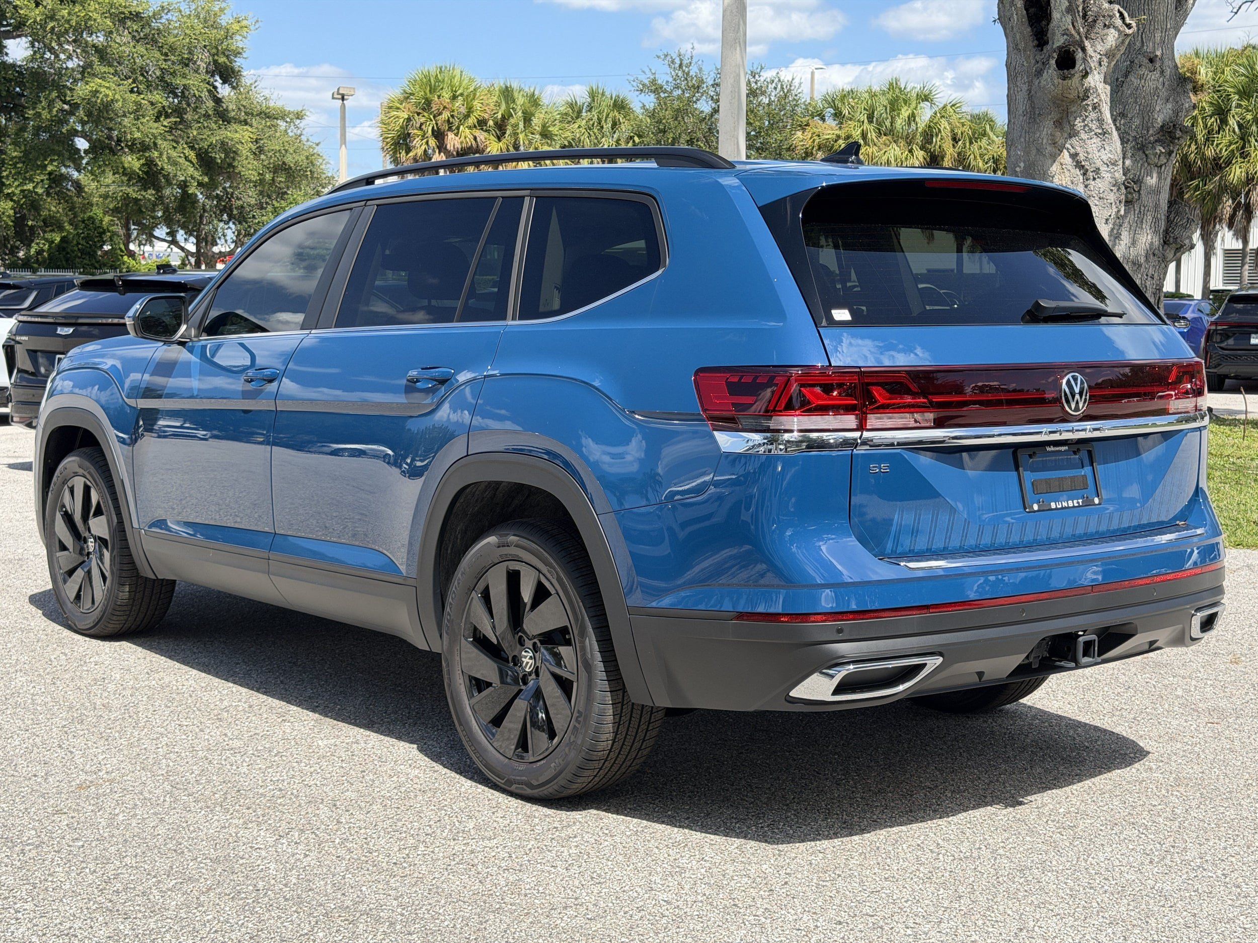 New 2026 Volkswagen Atlas SE FWD image 5