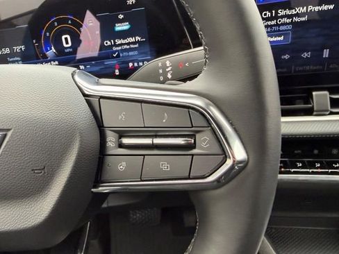 Used 2026 Chevrolet Equinox LT w/ Convenience Package II image 12