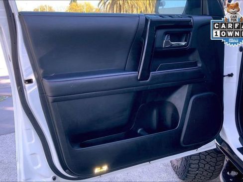 Used 2020 Toyota 4Runner SR5 image 22