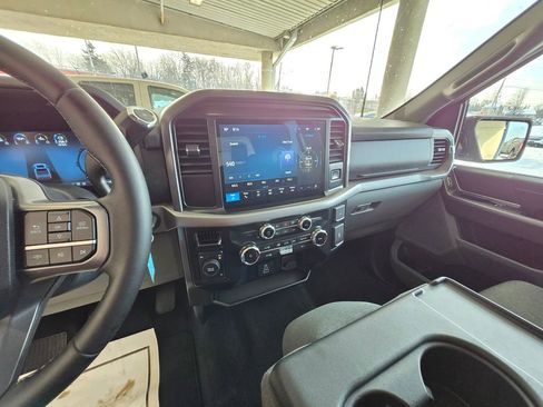 Used 2025 Ford F150 XLT w/ Equipment Group 301A Standard image 17