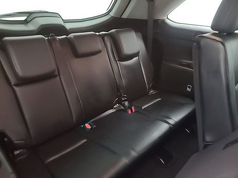 Used 2016 Toyota Highlander XLE AWD/4WD image 17