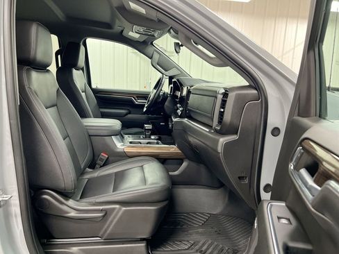 Used 2024 Chevrolet Silverado 1500 LT Trail Boss w/ Convenience Package II image 22