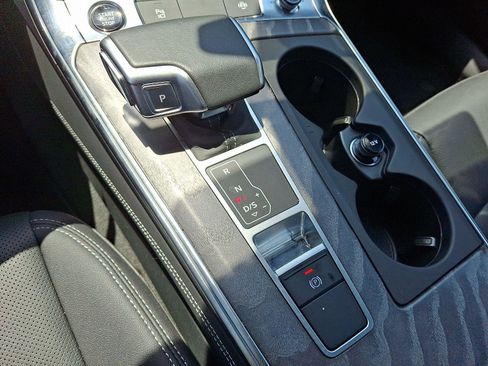 Used 2025 Audi A6 Premium Plus image 15