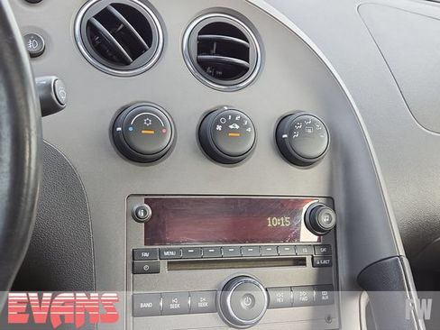 Used 2007 Pontiac Solstice Convertible w/ Premium Package RWD image 6