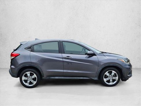 Used 2019 Honda HR-V LX image 4