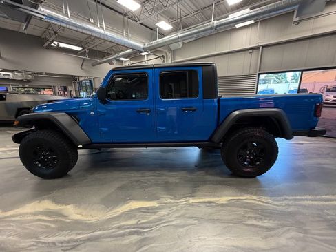 Used 2021 Jeep Gladiator Mojave w/ Trailer Tow Package AWD/4WD image 39