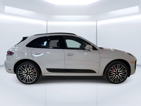Certified 2023 Porsche Macan S AWD/4WD image 10