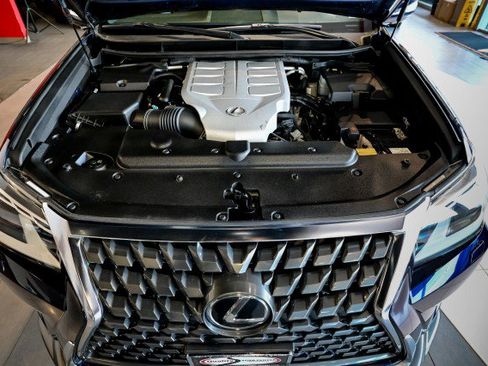 Used 2022 Lexus GX 460 Luxury w/ Sport Design Package image 45