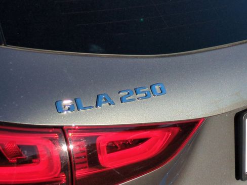 Used 2023 Mercedes-Benz GLA 250 image 24