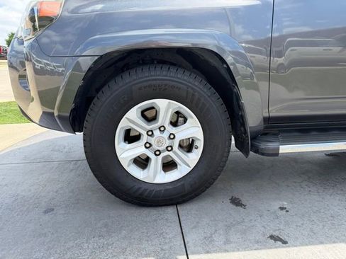 Used 2014 Toyota 4Runner SR5 image 4