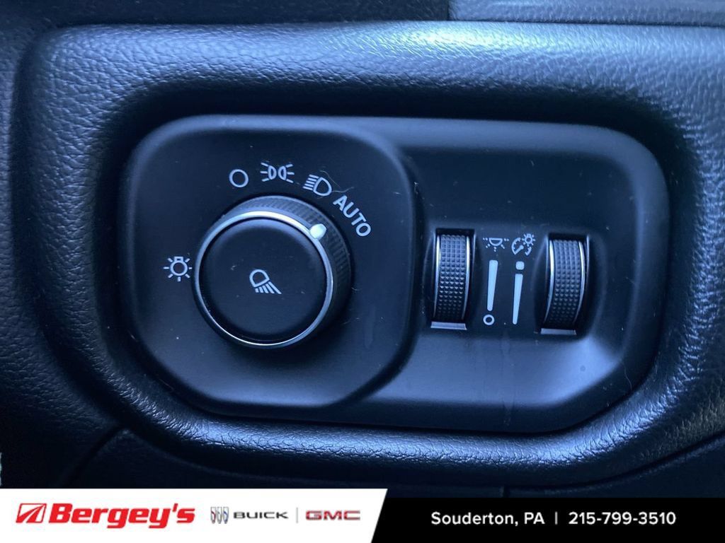 Used 2019 RAM 2500 Big Horn AWD/4WD image 21