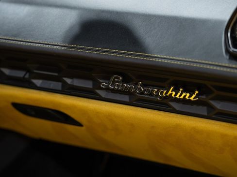 Used 2016 Lamborghini Huracan LP 610-4 image 58