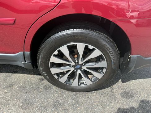 Used 2016 Subaru Outback 2.5i Limited AWD/4WD image 5