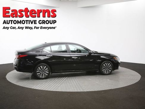 Used 2024 Nissan Altima 2.5 SV image 41