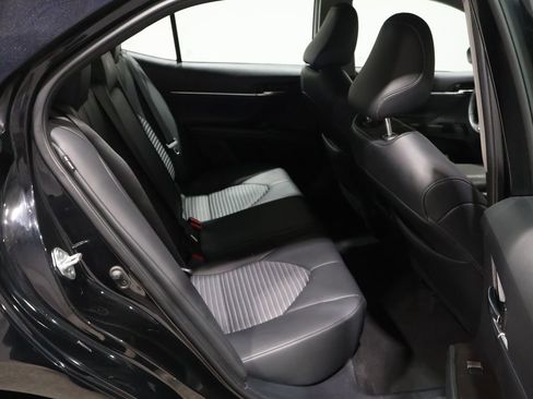 Used 2024 Toyota Camry SE image 20