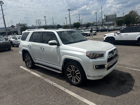 Used 2024 Toyota 4Runner Limited AWD/4WD image 3