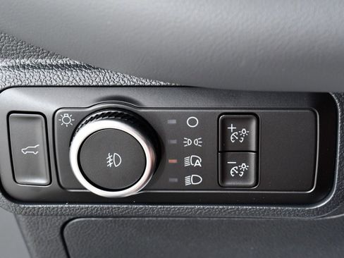 New 2025 Ford Explorer Active w/ Active Comfort Package image 32