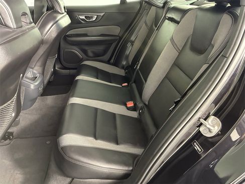 Used 2024 Volvo S60 B5 Plus image 28