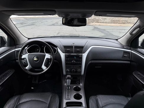 Used 2009 Chevrolet Traverse LT image 31