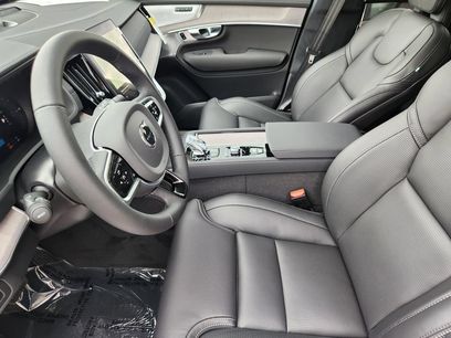 New 2026 Volvo XC90 T8 Ultra w/ Lounge Package