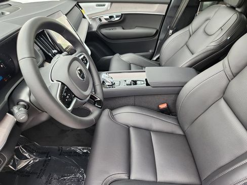 New 2026 Volvo XC90 T8 Ultra w/ Lounge Package AWD/4WD image 4