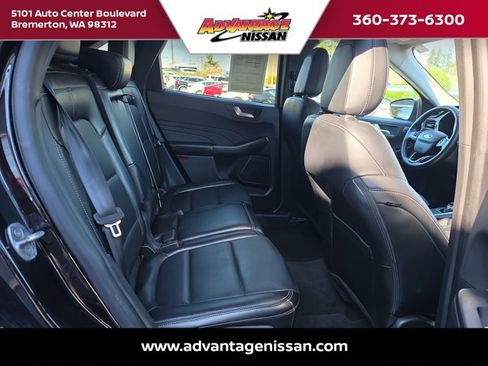Used 2024 Ford Escape Platinum AWD/4WD image 29