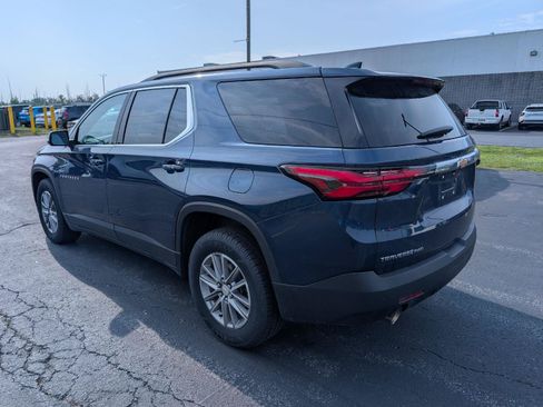 Used 2023 Chevrolet Traverse LT w/ Rear Camera Mirror Package AWD/4WD image 8