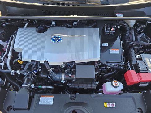 Used 2022 Toyota Prius FWD image 29