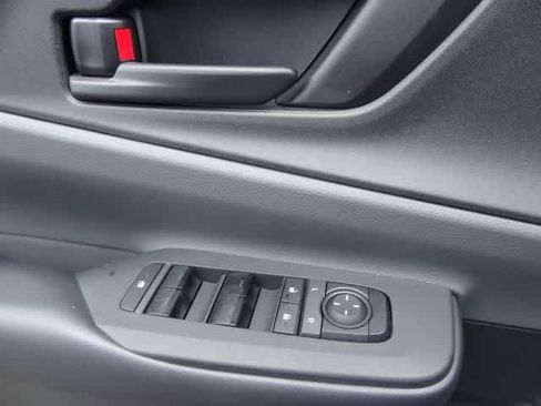 Used 2025 Toyota Prius LE FWD image 13