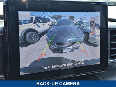 Certified 2023 Ford Explorer XLT w/ Equipment Group 202A RWD image 18