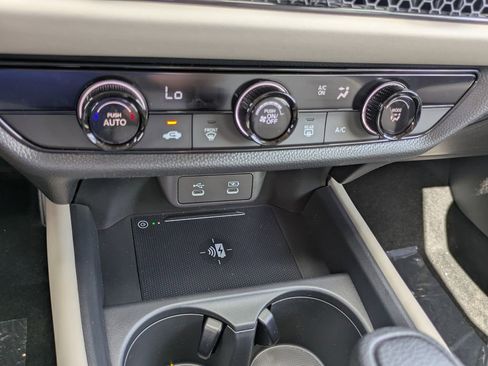 New 2026 Honda HR-V LX image 15