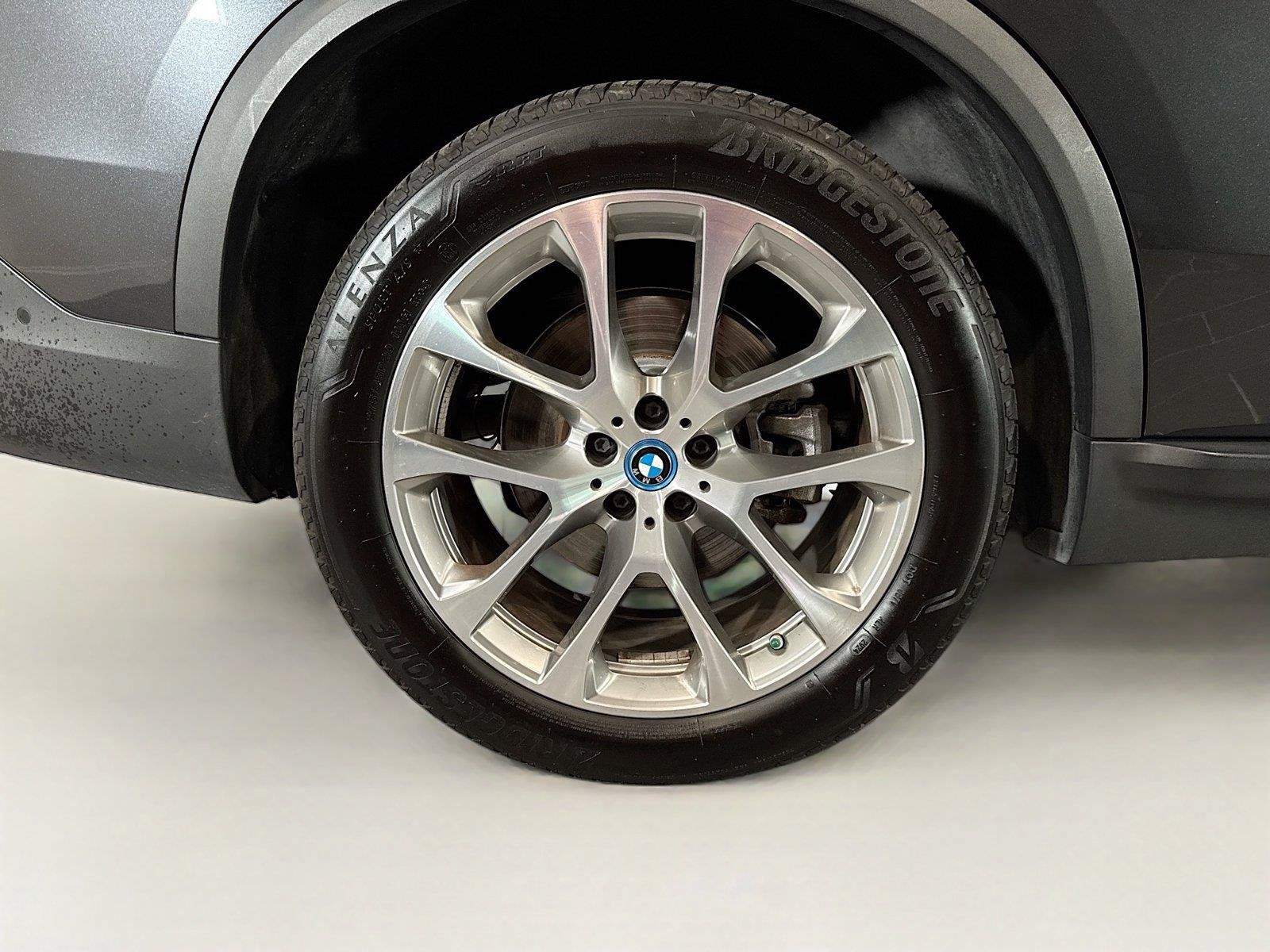 Used 2023 BMW X5 xDrive45e AWD/4WD image 37