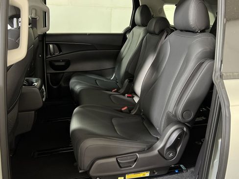 New 2026 Kia Carnival SX Prestige image 23