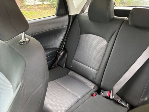 Used 2025 Kia Soul LX w/ LX Technology Package FWD image 37