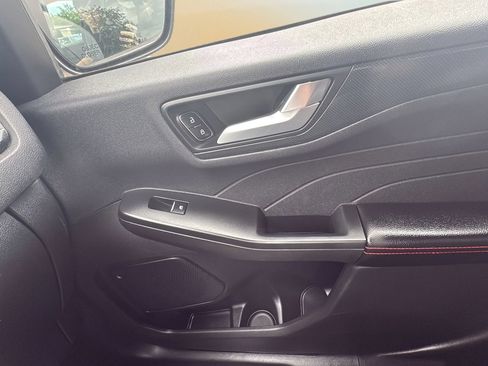 Used 2023 Ford Escape ST-Line w/ Tech Pack #1 FWD image 19