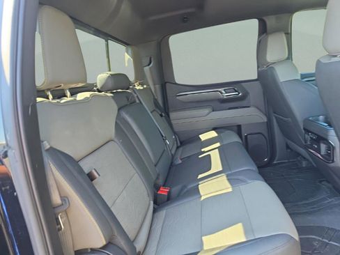 Used 2025 Chevrolet Silverado 1500 ZR2 w/ Technology Package image 32