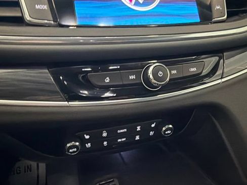 Used 2020 Buick Enclave Premium w/ Surround and Sites Package AWD/4WD image 28