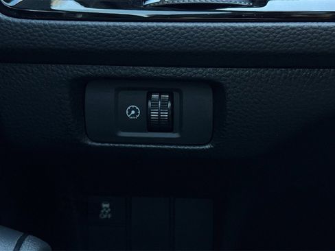 Certified 2025 Honda Civic Sport image 31