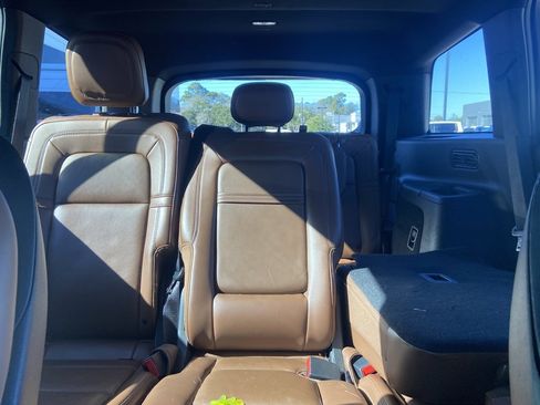 Used 2022 Lincoln Aviator Reserve w/ Elements Package Plus image 30