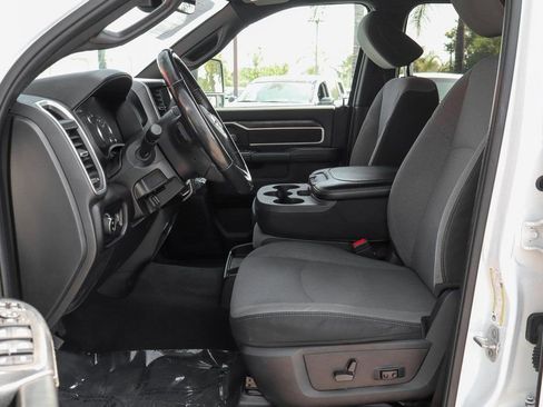 Used 2024 RAM 3500 Big Horn AWD/4WD image 18