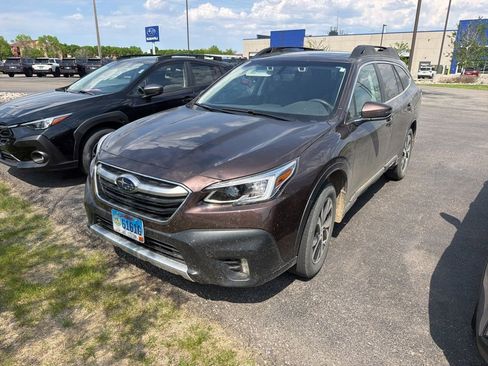 Used 2020 Subaru Outback Limited AWD/4WD image 2