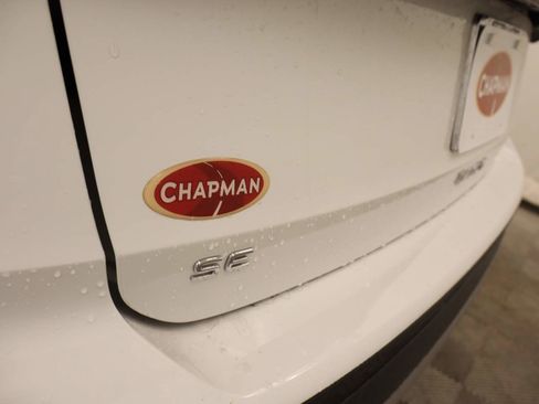 Used 2025 Volkswagen Taos SE w/ Panoramic Sunroof Package image 20